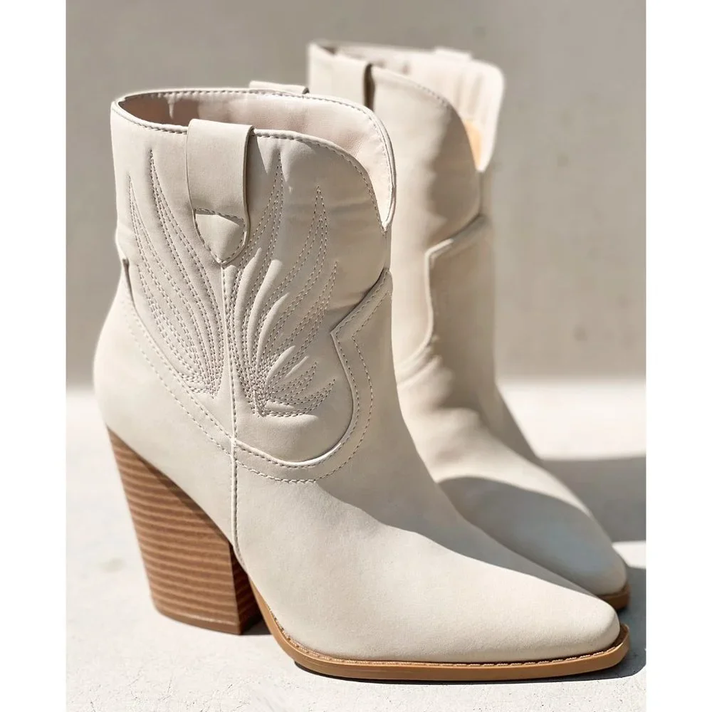 NEW Beige Distress Nubuck PU Western Cowboy Block Heel Ankle Booties Boots Shoe - Picture 3 of 12